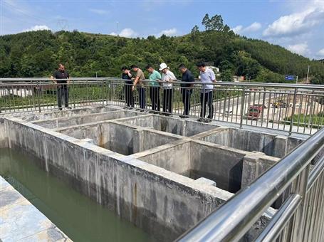 冶建设备安装分公司鹿寨县城南水厂寨沙分厂试水成功